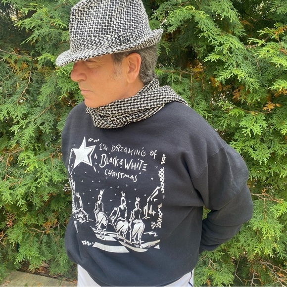 Vintage 80s Sweatshirt I'm Dreaming of a Black & White Christmas 3 kings 
OS - Picture 13 of 13